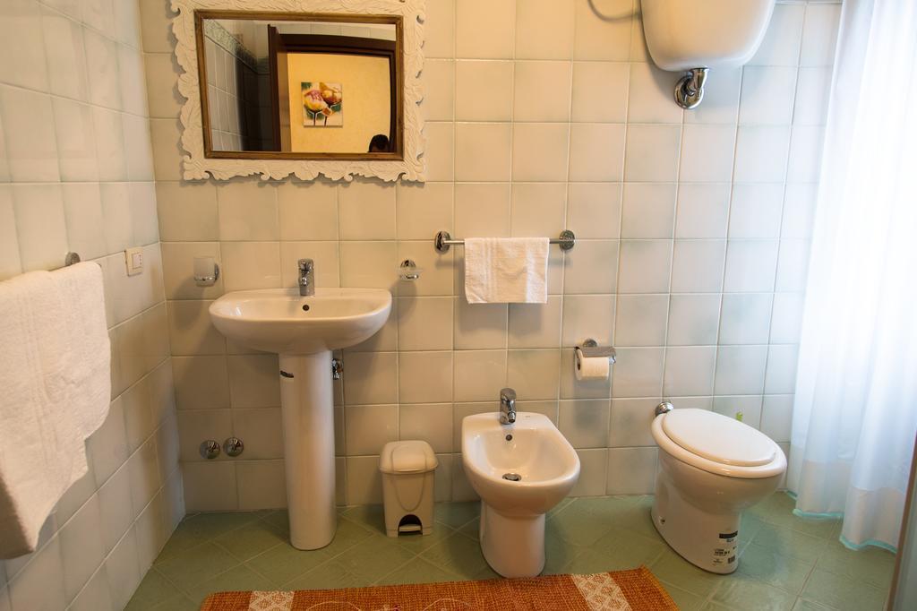 Le Stanze Del Re Hotel Lamezia Terme Szoba fotó