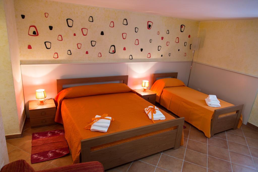 Le Stanze Del Re Hotel Lamezia Terme Szoba fotó