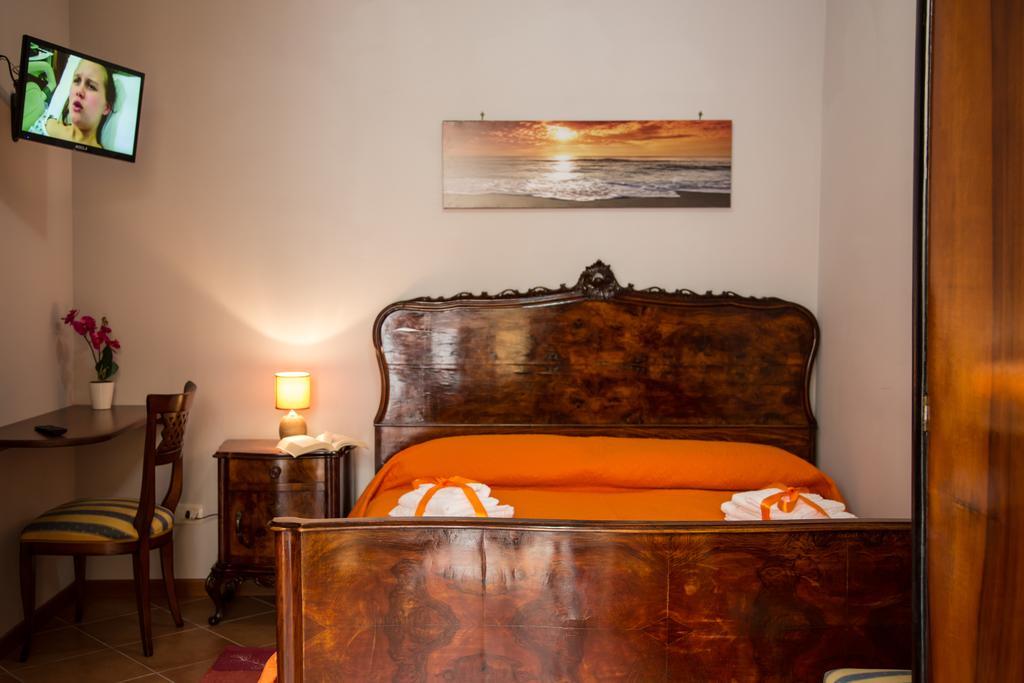 Le Stanze Del Re Hotel Lamezia Terme Szoba fotó